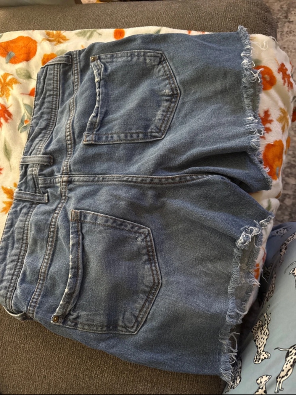Faded Glory Frayed Hem Mid-Blue Denim Shorts